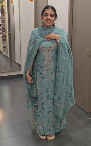 Premium Chanderi Salwarsuit | Elegant Comfort | 100% Qlty